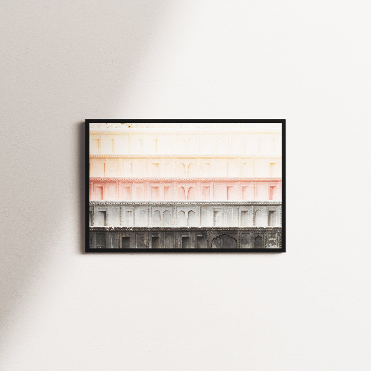 archaic elegance — black frame