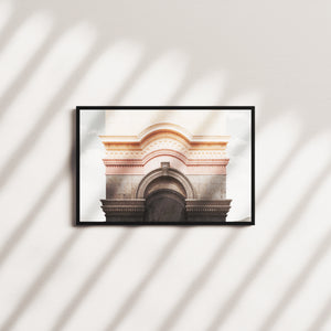 arching elegance — black frame