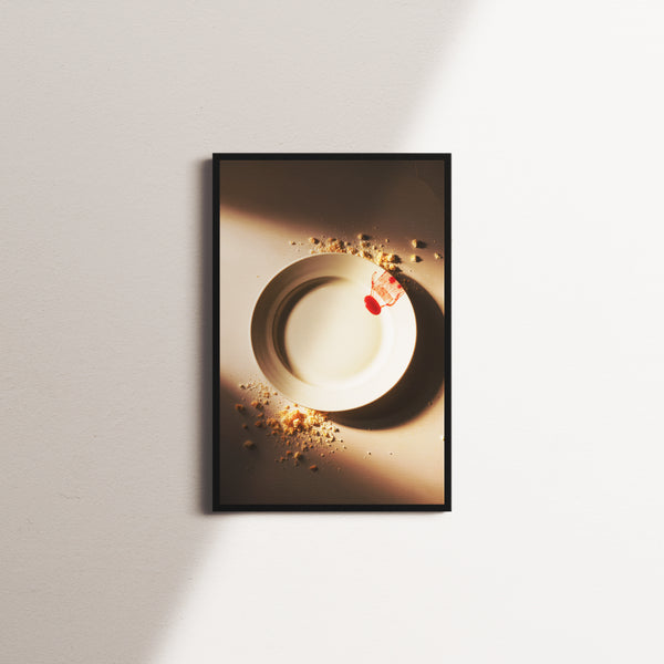 crimson stillness — black frame