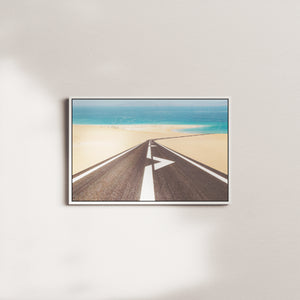 distant horizon — white frame