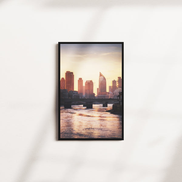 lemon horizon — black frame