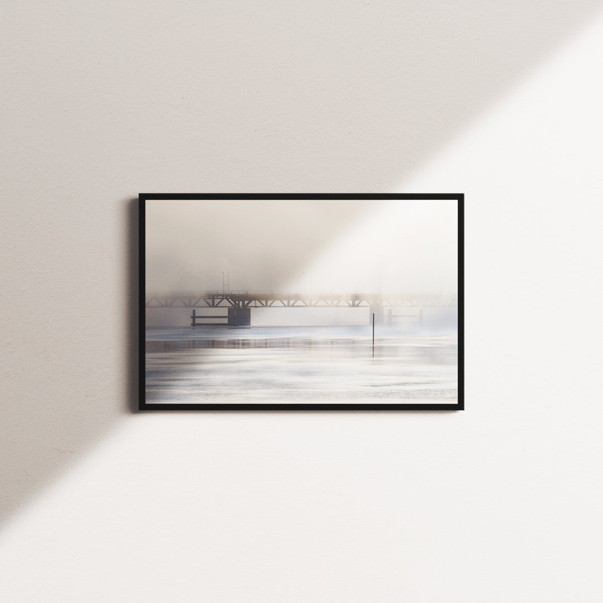 pearl tide — black frame