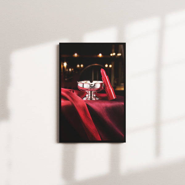 signal fold — black frame