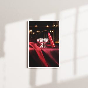signal fold — white frame